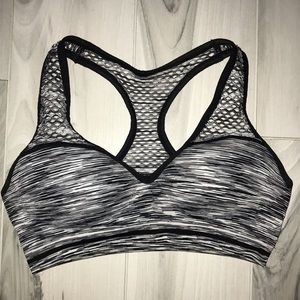 PINK VS Push-Up Sports Bra